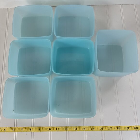 Vintage Tupperware Blue Square Round Freezer Containers 311 with Lids Set of 5 - Picture 10 of 15